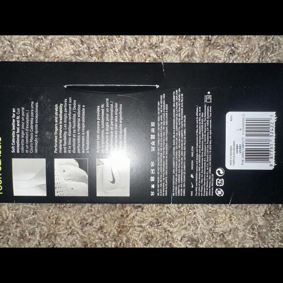 Nike Tour Classic Men’s Regular White Right Golf Glove New - Picture 5 of 12